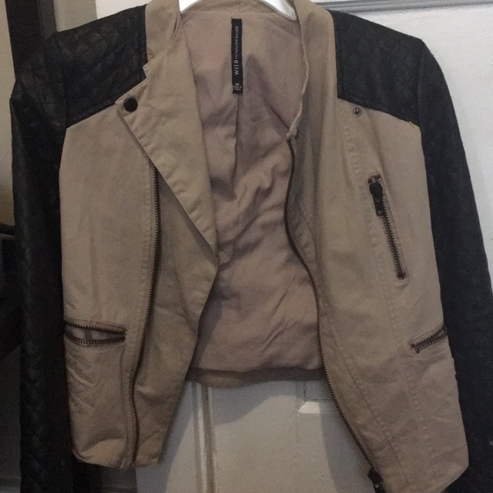 Light Jacket - Picture 5 of 7